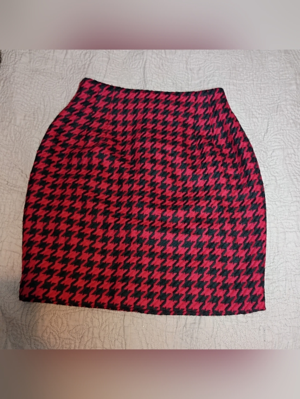 vintage made in japan 100% wool houndstooth Fashion House Sanyo pencil skirt wid